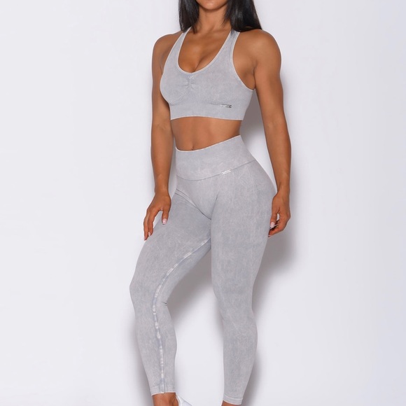 Bombshell legging *SOLD OUT - RARE WASH* - Picture 3 of 4